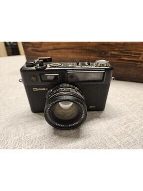 Vintage Yashica Electro 35mm GT Rangefinder Camera